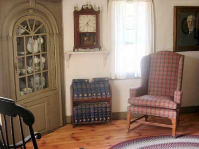 The Parlor in the Macy-Colby House