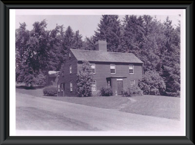 Macy-Colby House with barn pre-1950